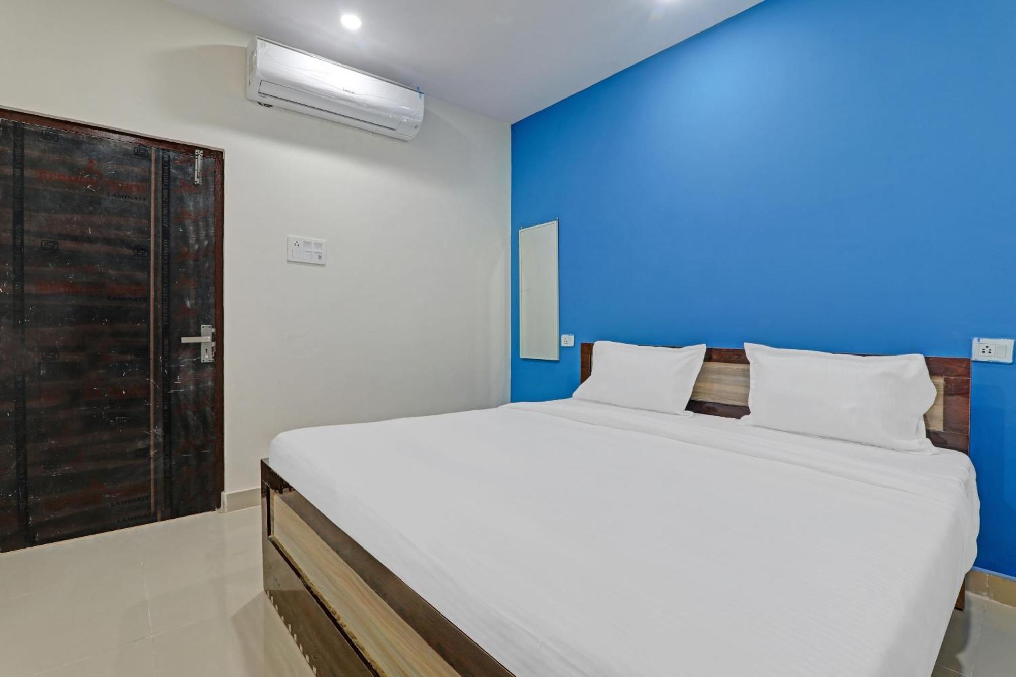 Hotel O Rudra Palace Near Phoenix United ลัคเนา ภายนอก รูปภาพ