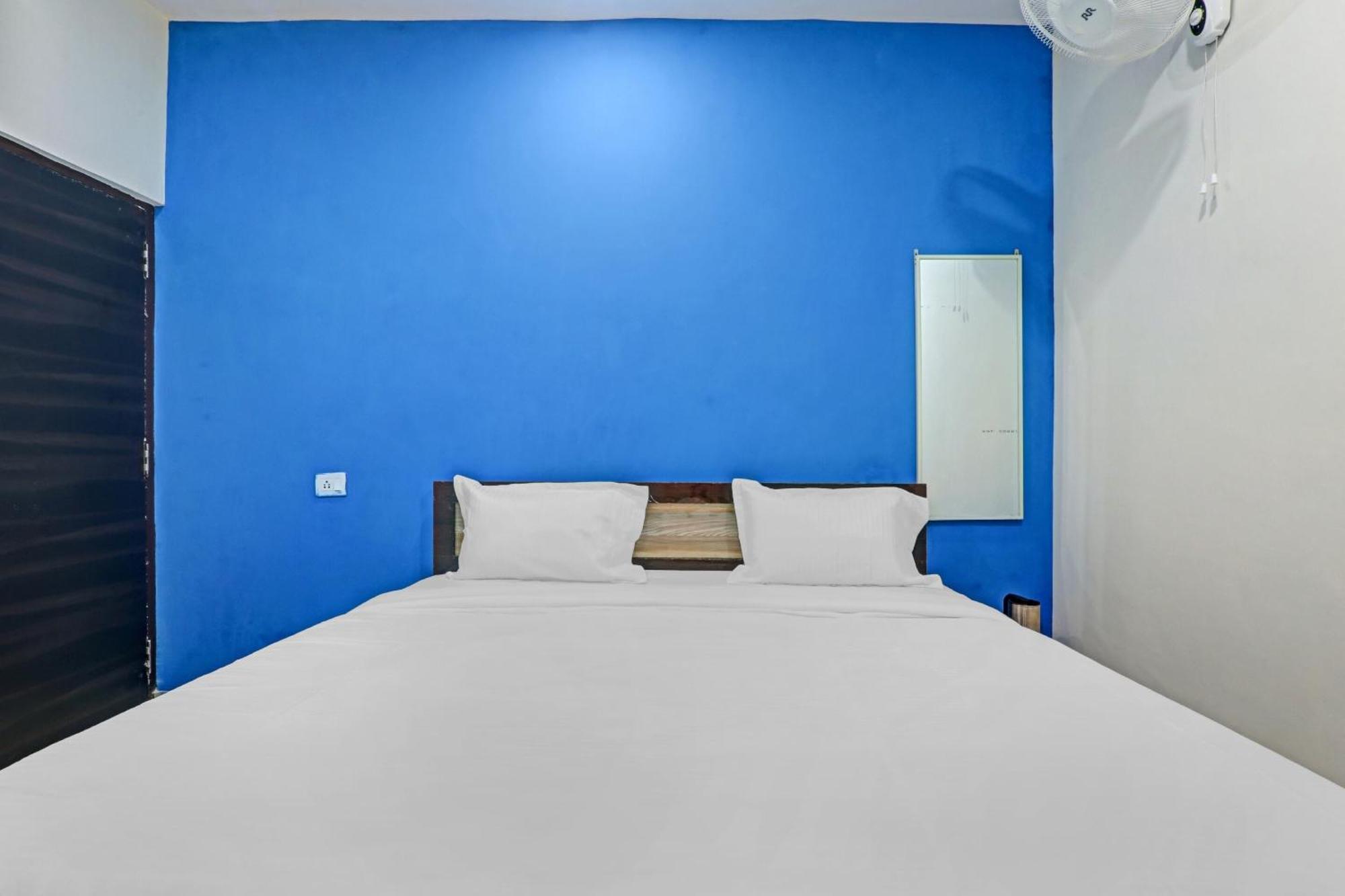 Hotel O Rudra Palace Near Phoenix United ลัคเนา ภายนอก รูปภาพ